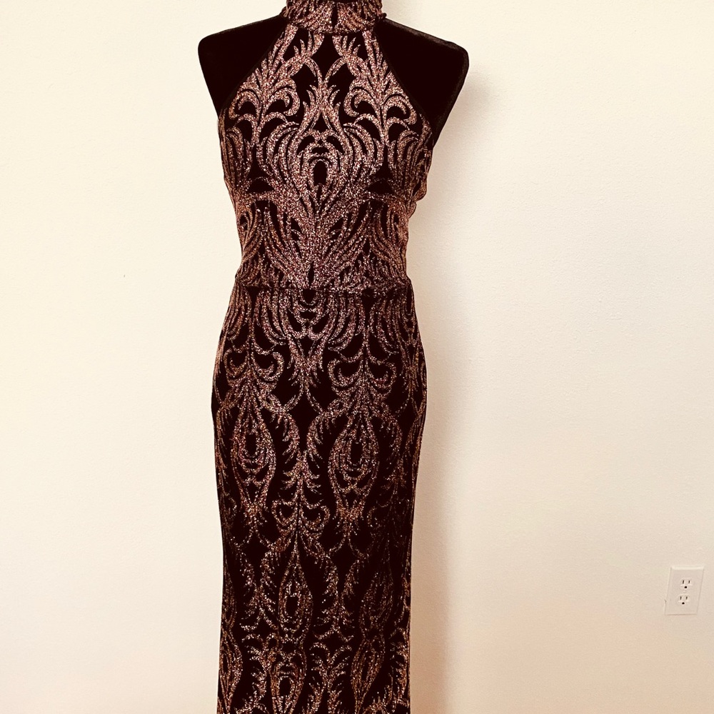Betsy & Adam  Formal Dress Size 6 Black /Gold